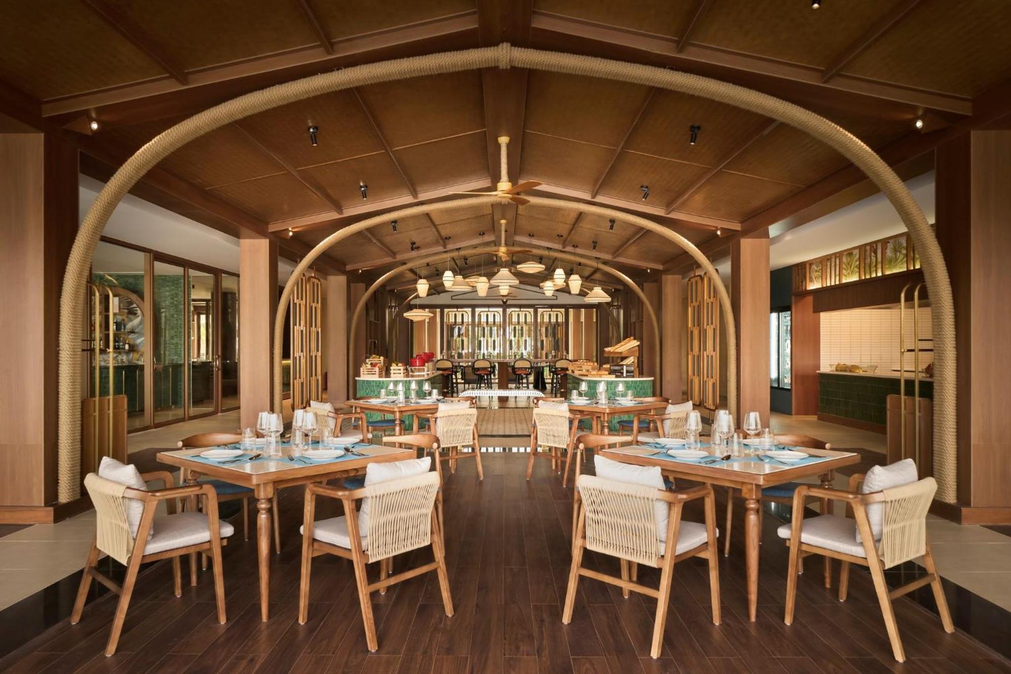 Voco Quang Binh Resort By Ihg Донг Хой Екстериор снимка